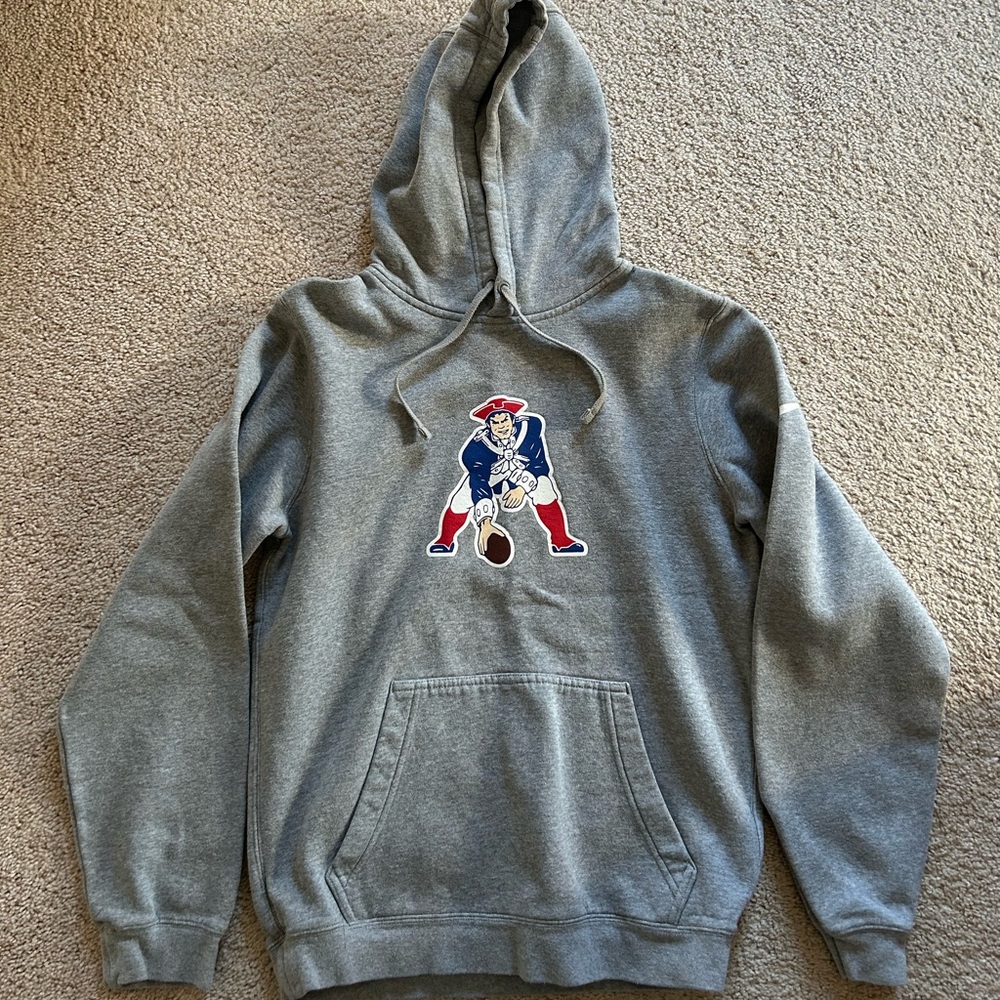 Nike x NFL New England Patriots Hoodie, like new!